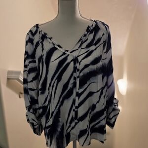Karen Kane Seaside Blouson Sleeve Top